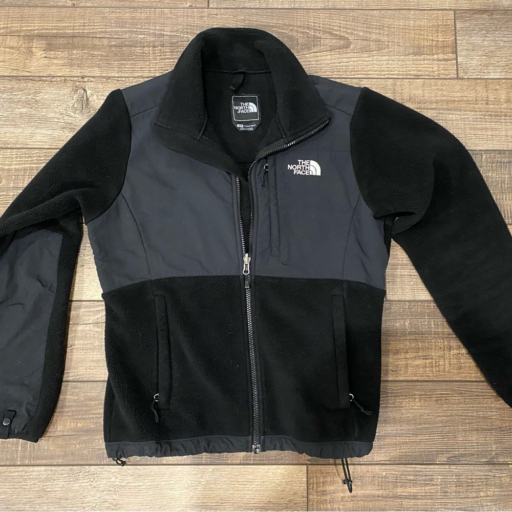Womens North Face Denali Jacket SIZE SMALL